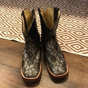 Like new Ferrini cowgirl boots